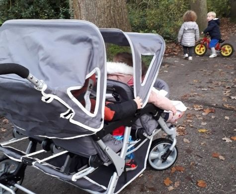 Kanjers heeft 4-persoons wandelwagen! - Koppel Swoe kinderopvang